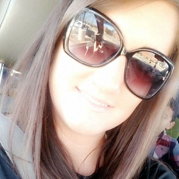 Meet the Posher Other - Meet your Posher, Hannah